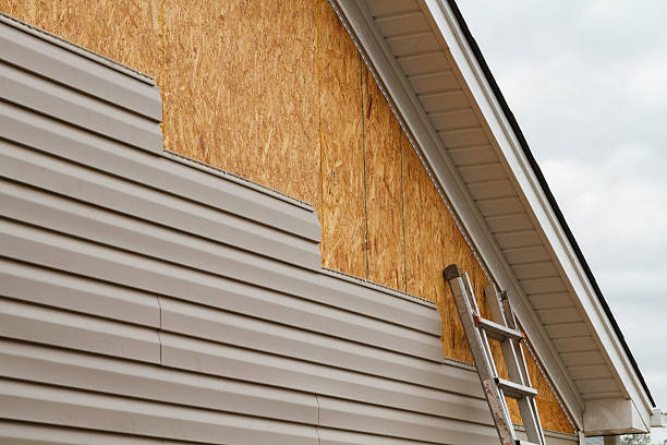 Trusted Emergency Siding Repair service in Balm, FL - Squared Siding